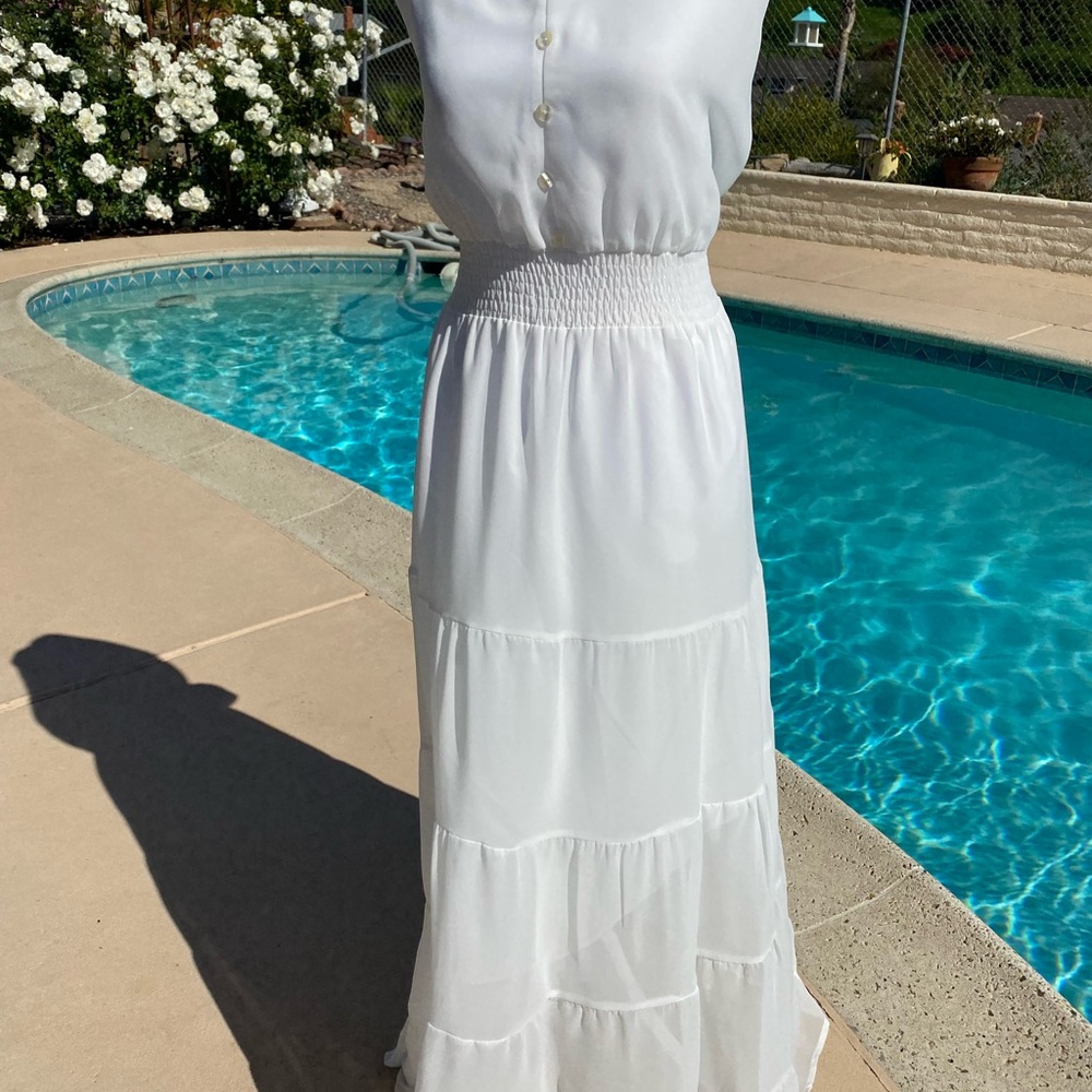 Elegant White Maxi Dress